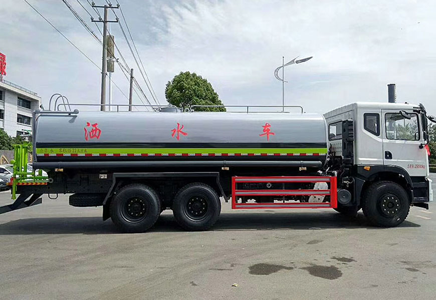 程力：致力于環(huán)境保護(hù)的工地灑水車(chē)專(zhuān)家
