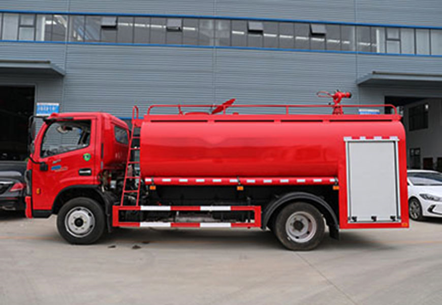 隨州灑水車(chē)：價(jià)格、性能與服務(wù)
