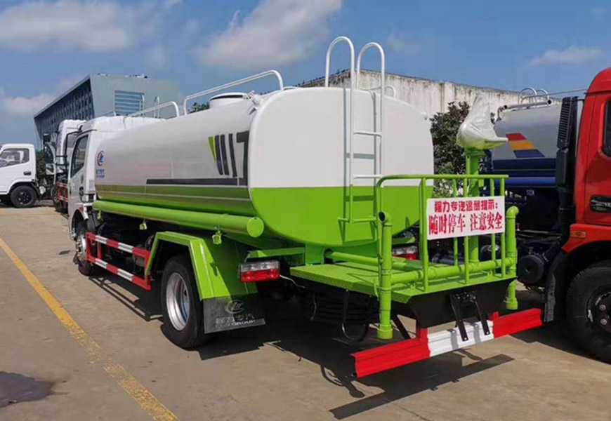 江淮5方灑水車廠家直銷 - 讓你遠(yuǎn)離塵埃，迎來清新舒適
