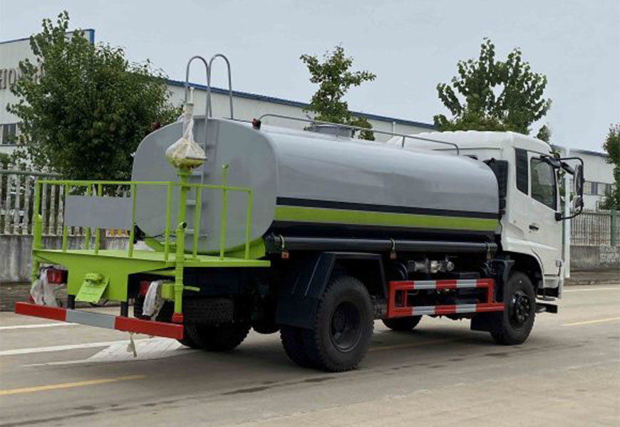 一汽灑水車：傳承程力品質(zhì)，致力于城市綠化建設(shè)
