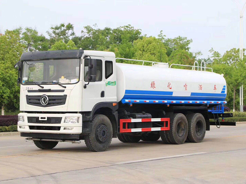 多功能綠化噴灑車(chē)